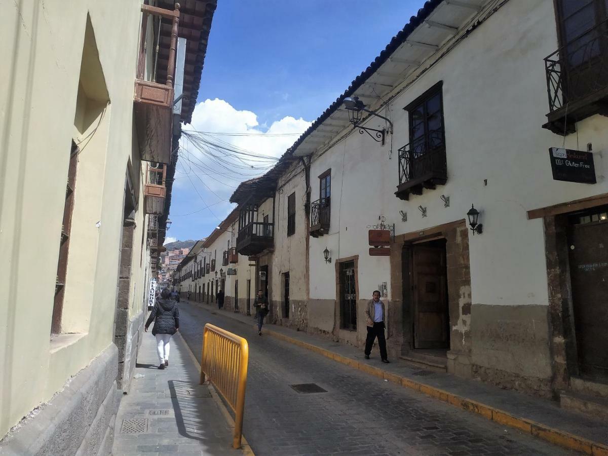 Anais y Nicolas Hostel Cuzco Exterior foto